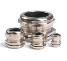 Латунный кабельный ввод М48, IP65, для диаметра кабеля 25-32 мм