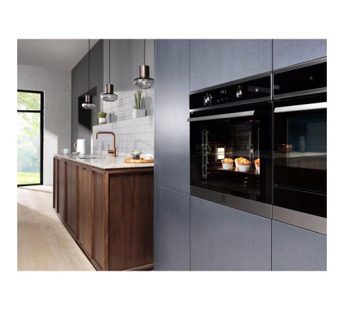 Встраиваемые электрические духовки ELECTROLUX/ Электрический духовой шкаф с конвекцией, приготовление на пару, объем 72 л, 10 режимов, автопрограммы, очистка пиролитическая, 3 стекла в дверце, направляющие проволочные + телескопические (1 уровень)