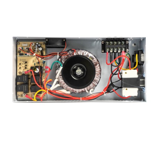 Cтабилизатор напряжения Бастион RAPAN ST-3000 {8902}