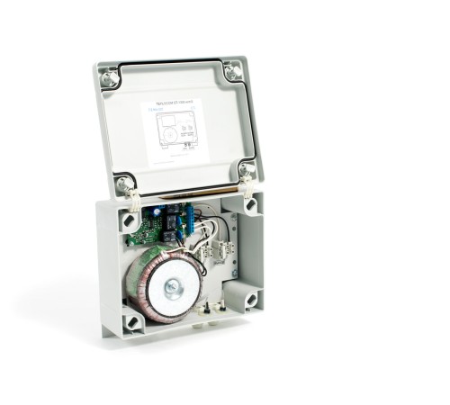 Уличный стабилизатор напряжения Бастион TEPLOCOM ST-1300 исп.5 {332}